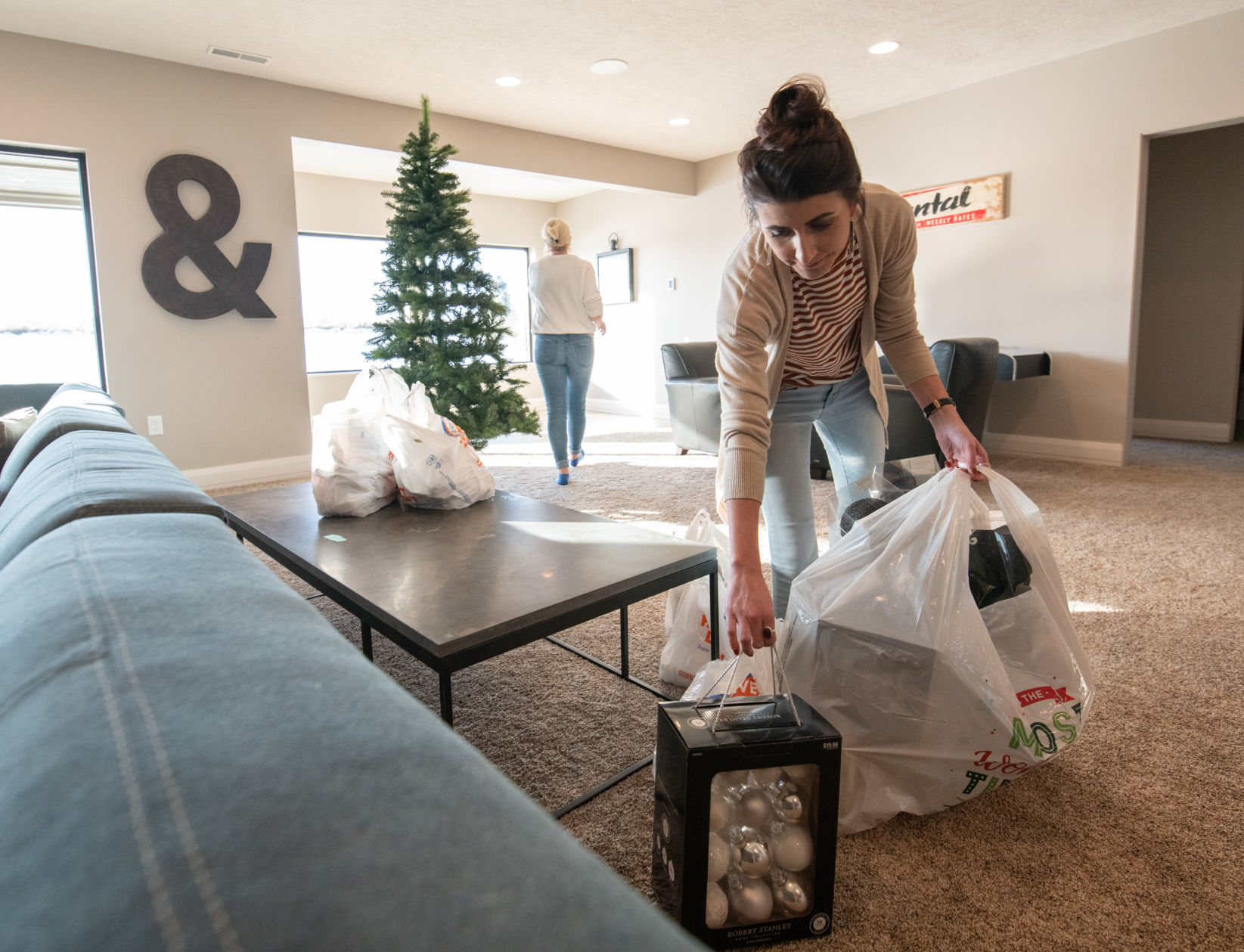 Decorating homes for the Holiday Tour